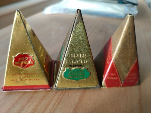 Golden pyramid gramophone - golden,