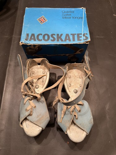 Vintage teal jacoskates - vintage,