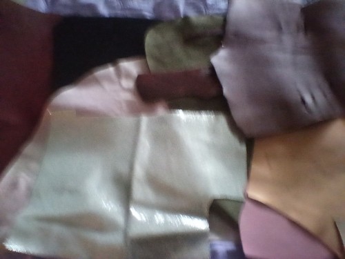 Mixed leather off cuts - mixed, for