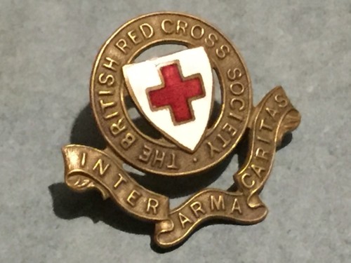 Ww2 red cross cap - , badge