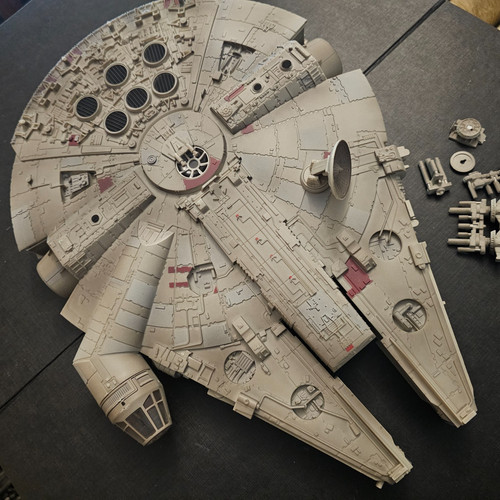 Star wars millennium falcon - wars,