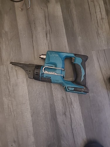 Makita dfr550 18v drywall - makita,