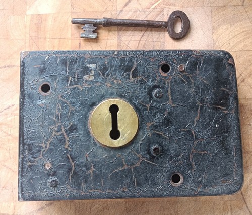 Old vintage lever internal - old,