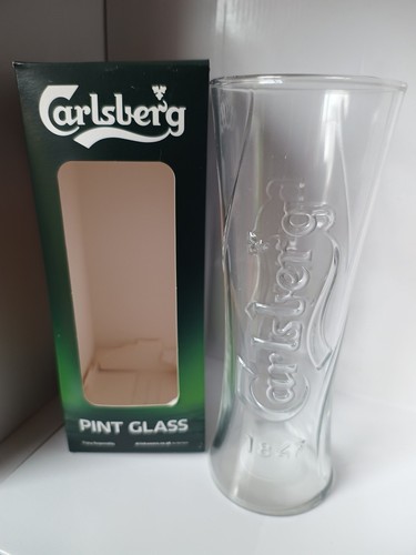 Carlsberg pint glass 20z - glass, new