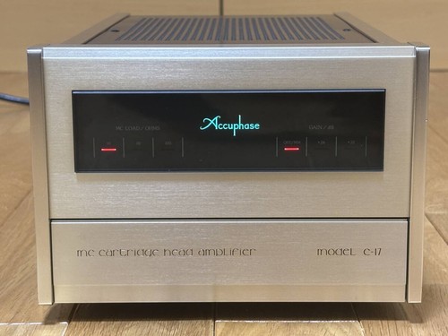 Accuphase amplifier mc - c-17,