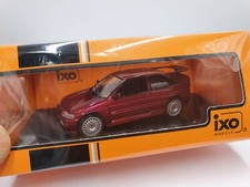  miniature FORD FORD ESCORT RS COSWORTH 1994 IXO 1/43  rouge LILA métallisé 