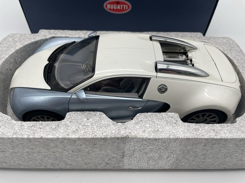Autoart diecast replica - autoart,