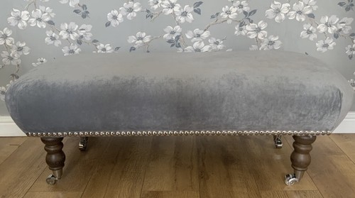 New footstool laura - a,