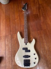 YAMAHA RBX800 Electric Bass