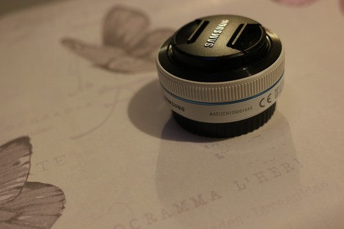 Samsung 16mm 4 pancake - 16mm, f/2.4