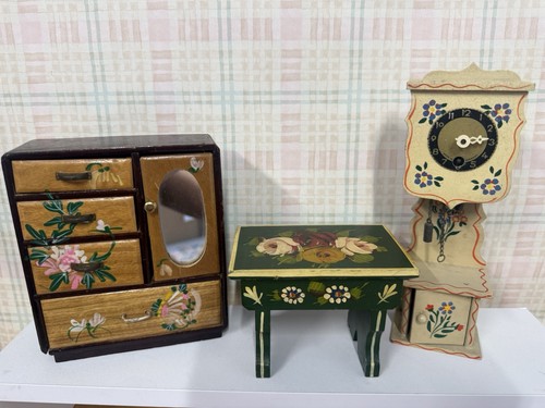 Vintage dollhouse larger scale - vintage,