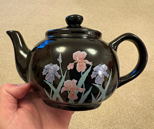 Vintage black glossy ceramic - black,