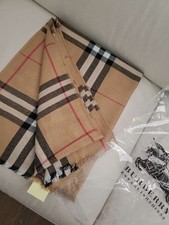 Classic Burberry Scarf –