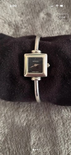 Near mint gucci 1900l - gucci,