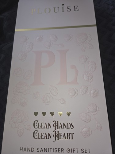 Plouise clean hands - clean,