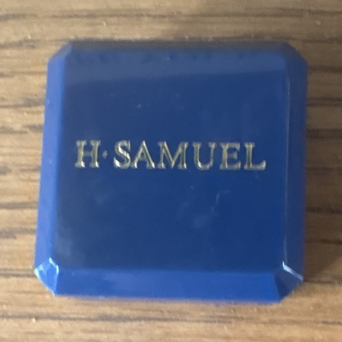 Samuel stud earrings hand - stud,
