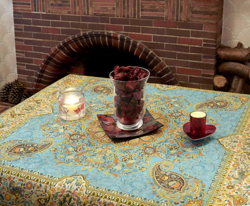 Tablecloth table runner