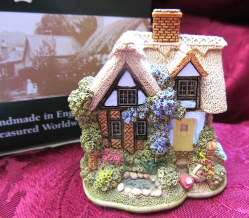 Lilliput lane mother s - lilliput, mother's