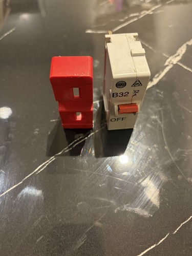Wylex b32 32a - b, plug