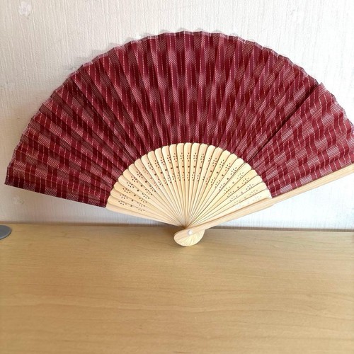 Red bamboo folding fan - red, with