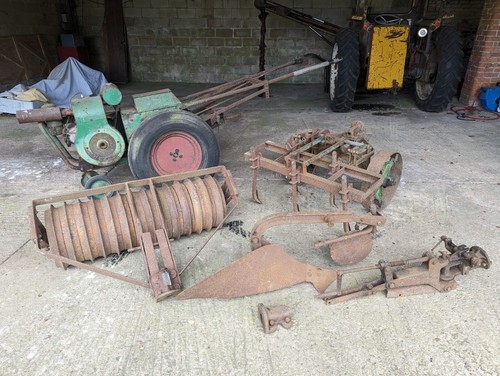 1946 trusty tractor rf60 - tractor,