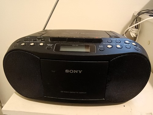 Sony radio fm - cd,