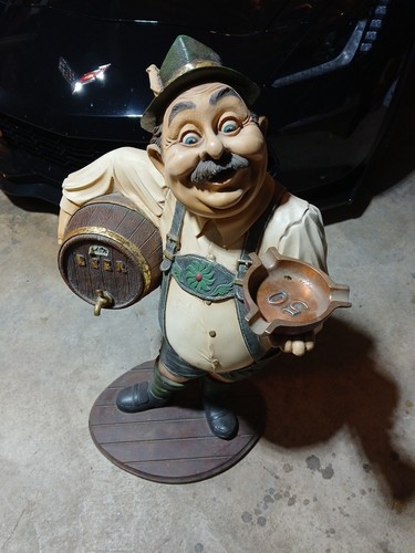 German beer waiter - german, statue
