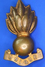 Royal Engineers Brass Ubique Cap Badge, H:47mm   [32794]