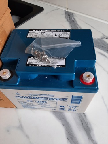 Powersonic 12v 38ah hole - 12v,