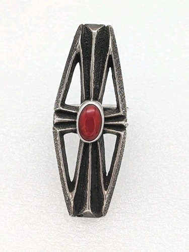 Navajo matthew white - tufa, cast