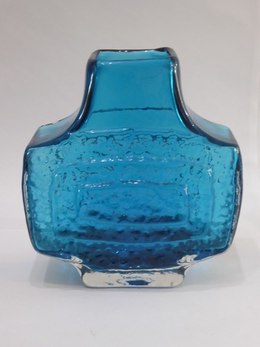 Whitefriars glass kingfisher - glass,
