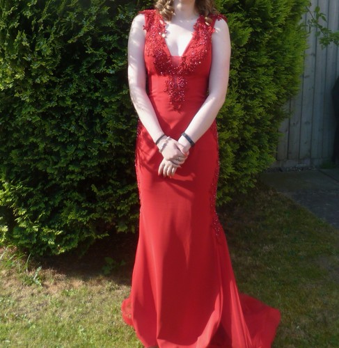 Stunning red prom - stunning,
