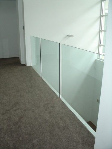 Frameless base channel - frameless,