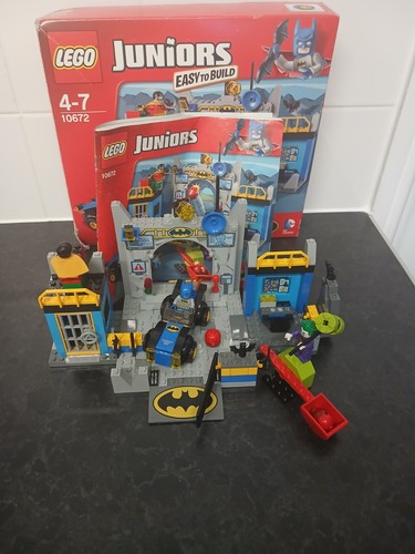 Lego batman defend the - batman:,