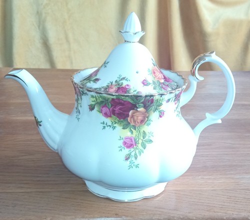 Royal albert old - albert, roses