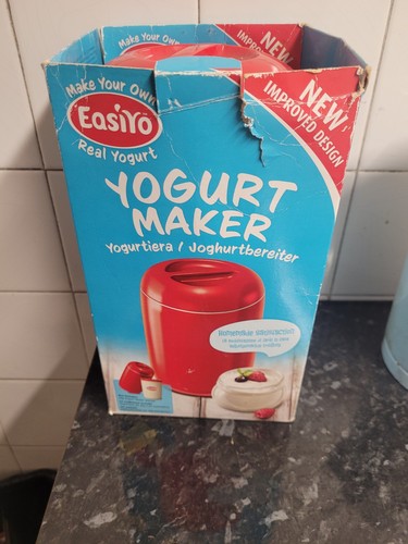 Pre loved easiyo - yoghurt, maker