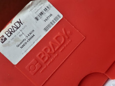 BRADY GATE VALVE LOCKOUTS RED Y67706 65564