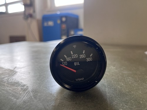 Vdo oil temperature gauge - oil,