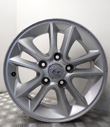 Hyundai i30 silver alloy - 15",