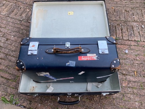 Globe trotter vintage - globe‑trotter,