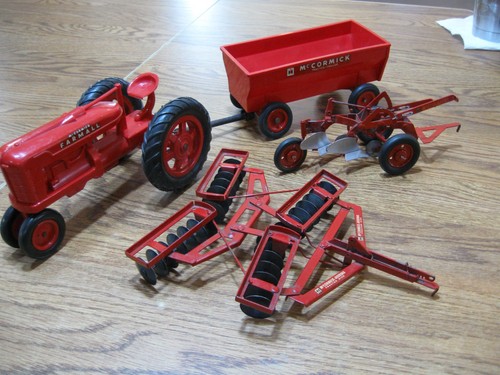 Vintage mccormick piece - vintage, mccormick-m