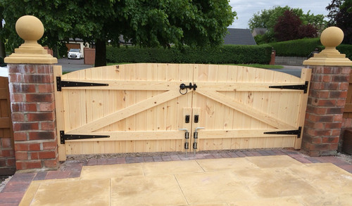 Wooden driveway gates - gates, heavy
