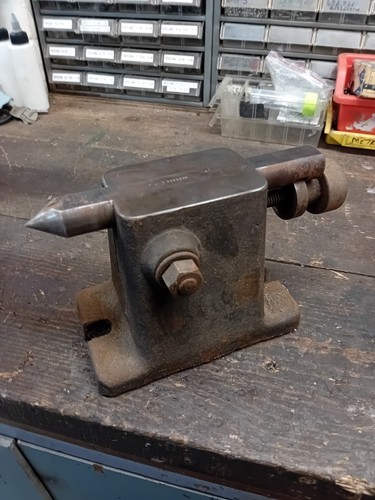 Tail stock for dividing head - stock,