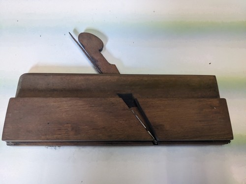 Wooden moulding plane - moulding,
