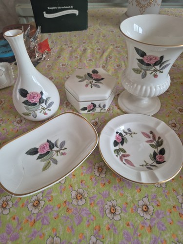 Wedgwood hathaway rose - wedgwood,