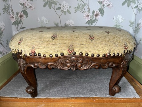 Antique carved walnut - carved, art
