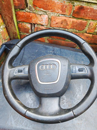 Audi sterring wheel - audi,
