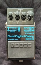BOSS SDE-3 Dual Delay Compact Guitar Effects Pedal in box
