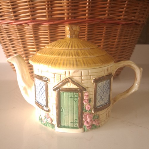 Vintage sylvac 4834 cottage - vintage,