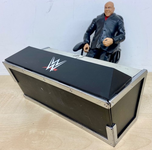 Wwe breakable commentary table - commentary,